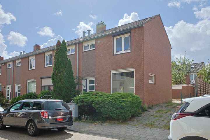 Limbrichterweg 28 in Sittard foto