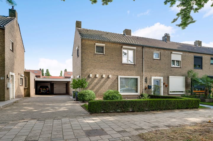 Limburglaan 84 in Weert