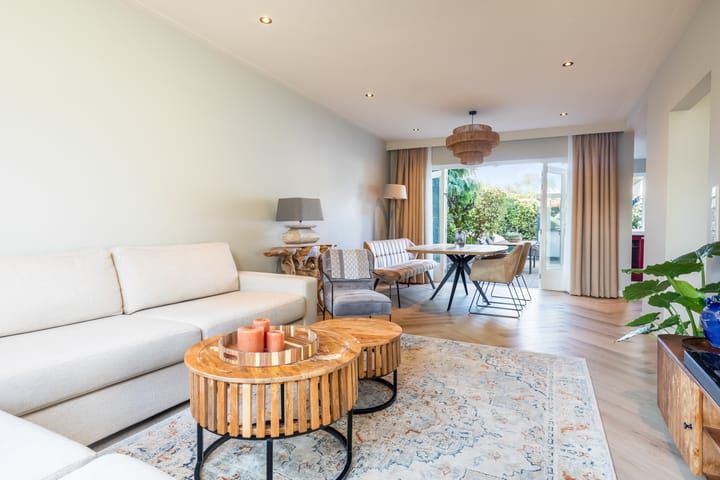 Lindenlaan 52 in Huizen foto