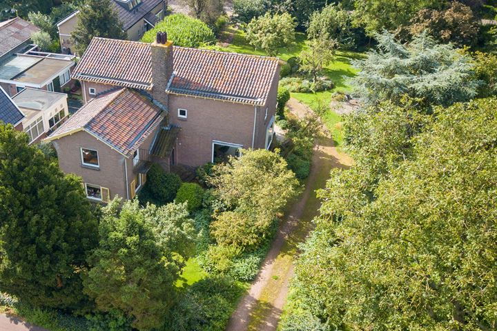 Lingedijk 93 in Wadenoijen foto