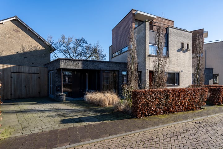 Liniushof 1 in Heesch foto