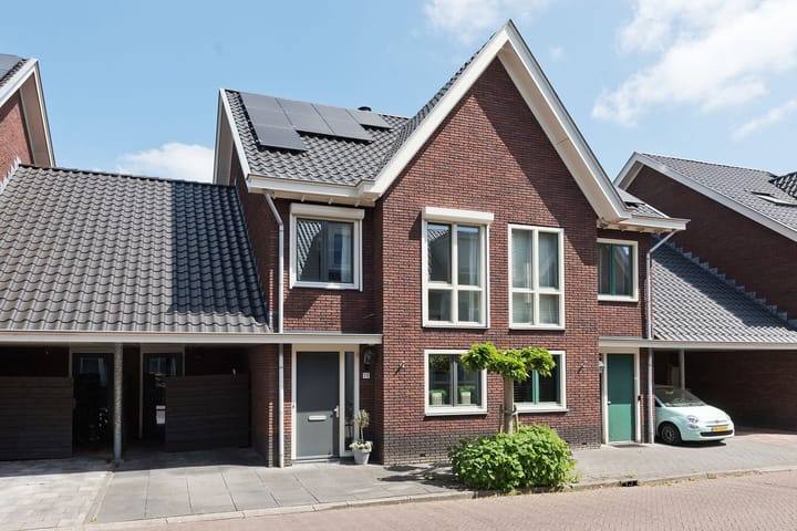 Linksbuitenstraat 19 in Kudelstaart foto