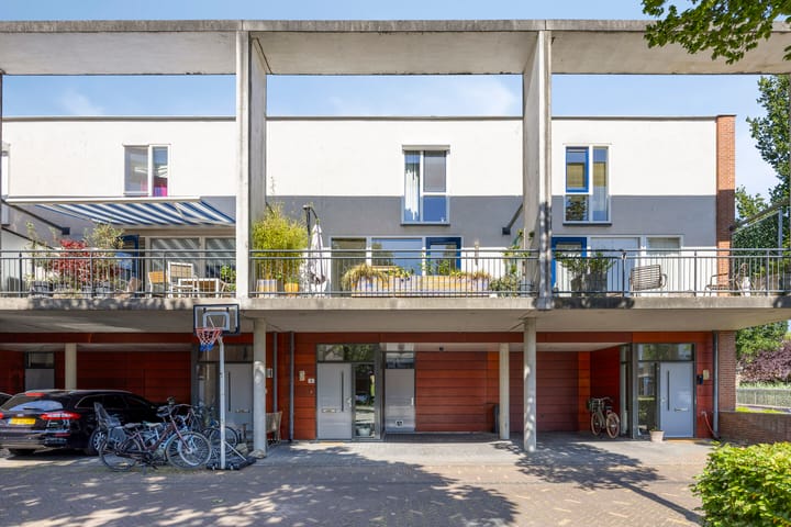 Linnaeushof 4 in Oegstgeest foto