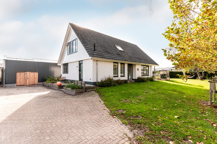 Linnaeusweg 9 in Almere foto