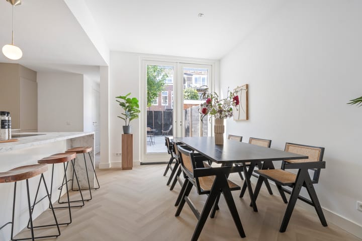 Linschotenstraat 4-ZW in Haarlem foto