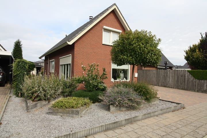 Linthorstlaan 30 in Vriezenveen foto