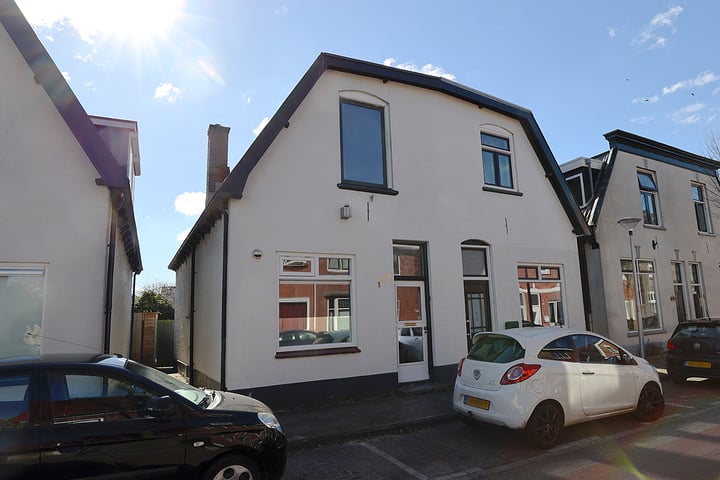 Lipperkerkstraat 142 in Enschede foto