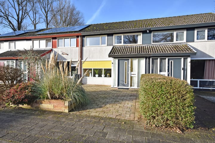 Ljippenstâl 24 in Garyp