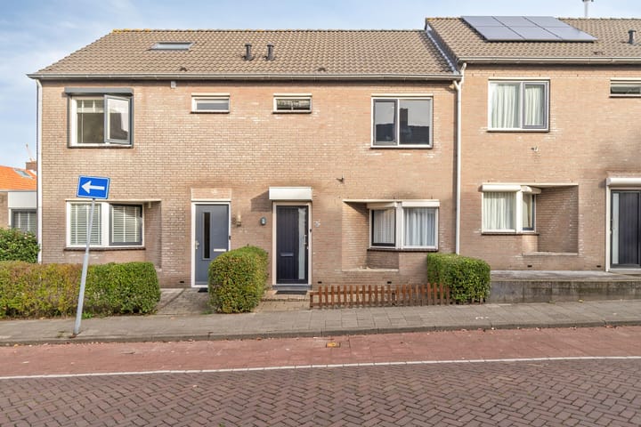 Lobbekenstorenstraat 6 in Zevenbergen foto