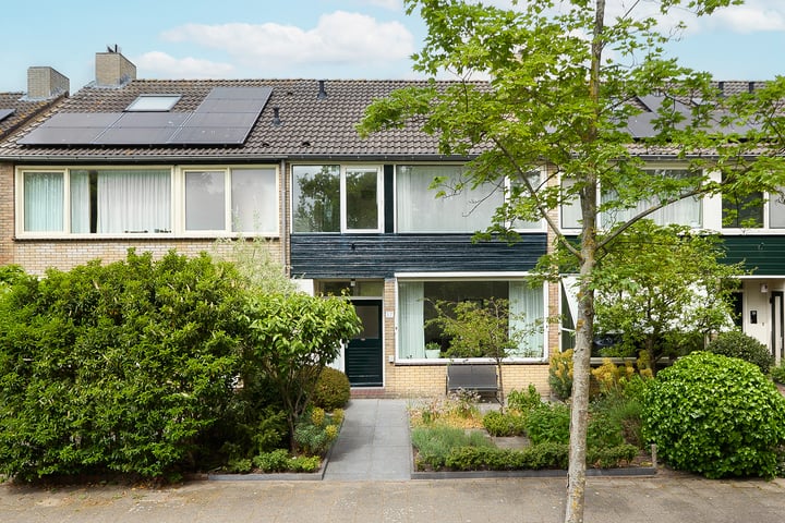 Lodewijk van Deyssellaan 57 in Driehuis NH foto