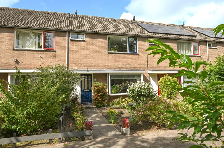 Loefzij 110 in Huizen foto