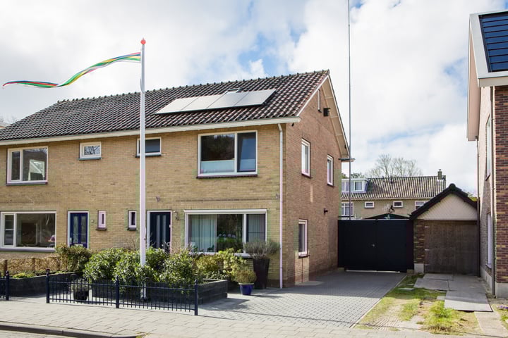 Longway 13 in West-Terschelling foto