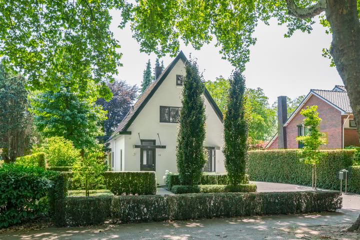 Loolaan 12 in Doetinchem foto