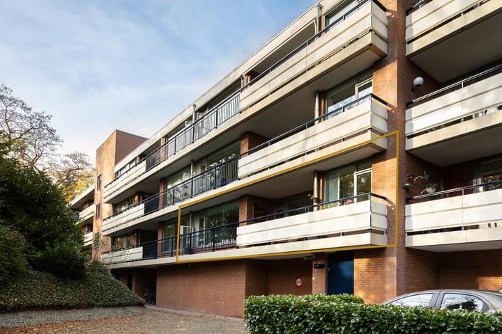 Loseweg 115 in Apeldoorn foto