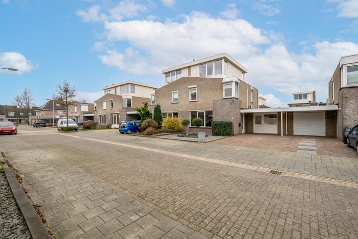 Luchtenburg 13 in Oss foto