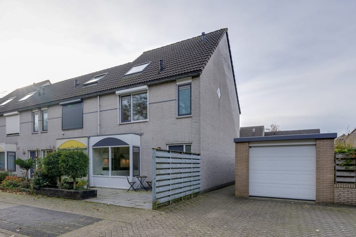 Luitje Broekemastraat 132 in Purmerend