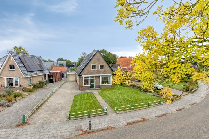 Lycklamaweg 160 in Wolvega foto