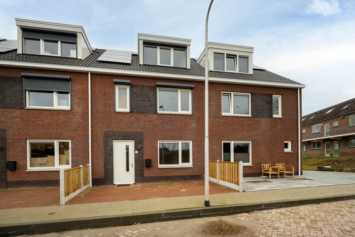 M.A. de Ruijterstraat 4 in Sint-Maartensdijk foto