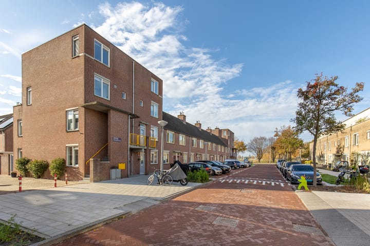 M. Gandhilaan 30 in Amsterdam foto