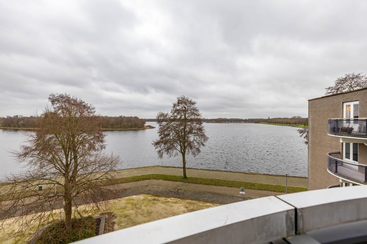 M.K. Gandhiplein 111 in Groningen foto