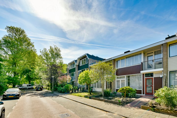 Maarten Lutherweg 274 in Amstelveen foto