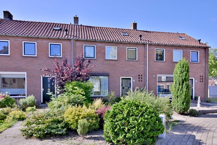 Maarten Munnikplein 16 in Brummen foto