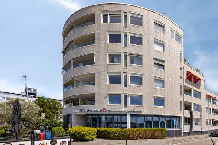 Maasboulevard 206 in Rotterdam foto