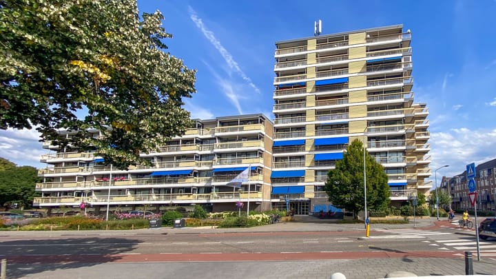 Maaskade 107 in Venlo foto