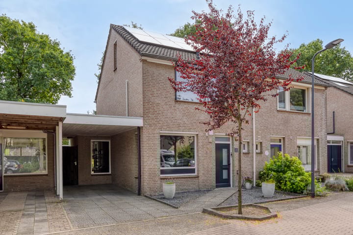 Maaslandhoeven 4 in Rosmalen foto