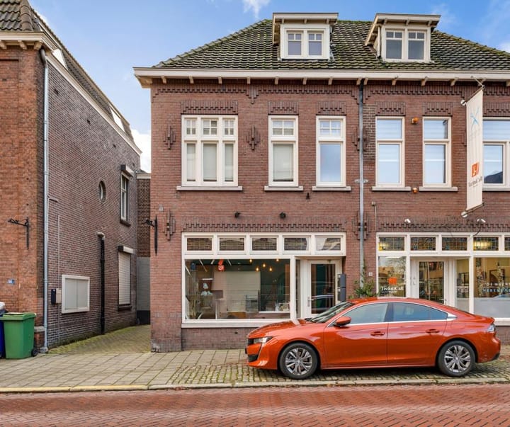 Maaspoort 12 in Weert