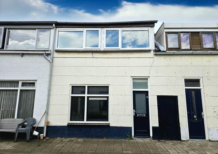 Maasstraat 13 in Schiedam