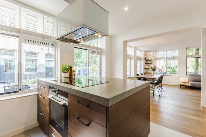 Madelievenstraat 2A in Amsterdam foto