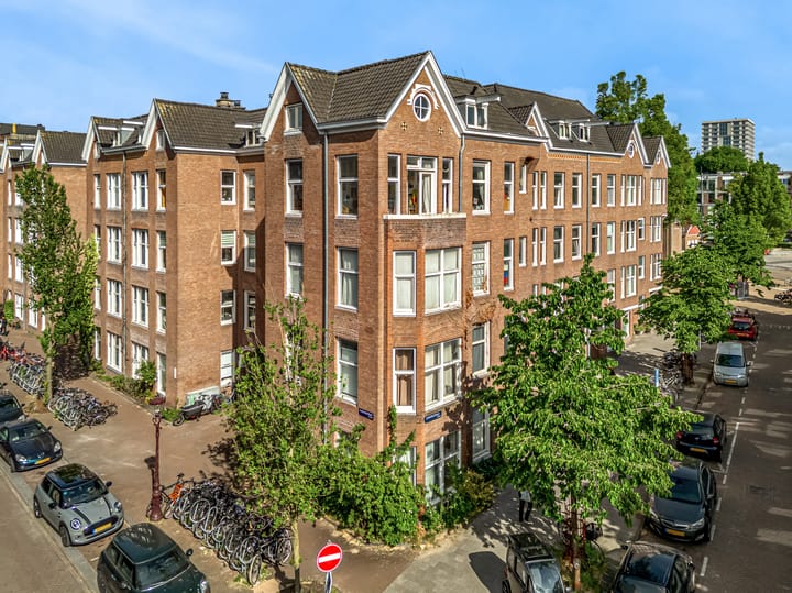 Madurastraat 79D in Amsterdam foto