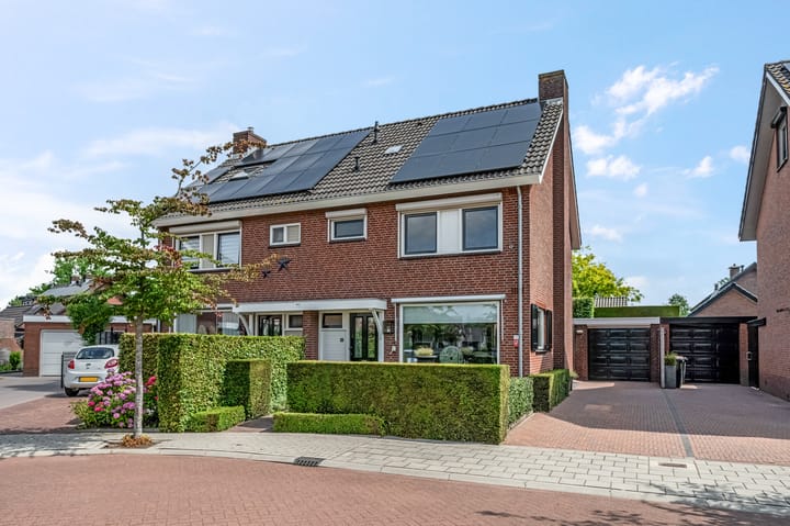 Magirusstraat 11 in Kootwijkerbroek foto