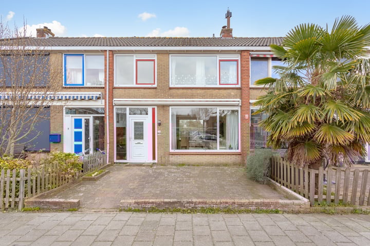 Marathonstraat 128 in Purmerend foto