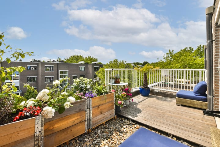 Marcantilaan 128 in Amsterdam foto