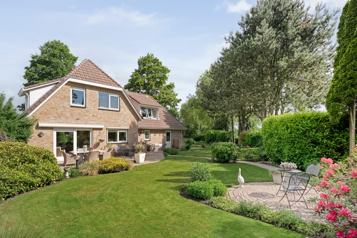 Margriet 55 in Hardenberg foto