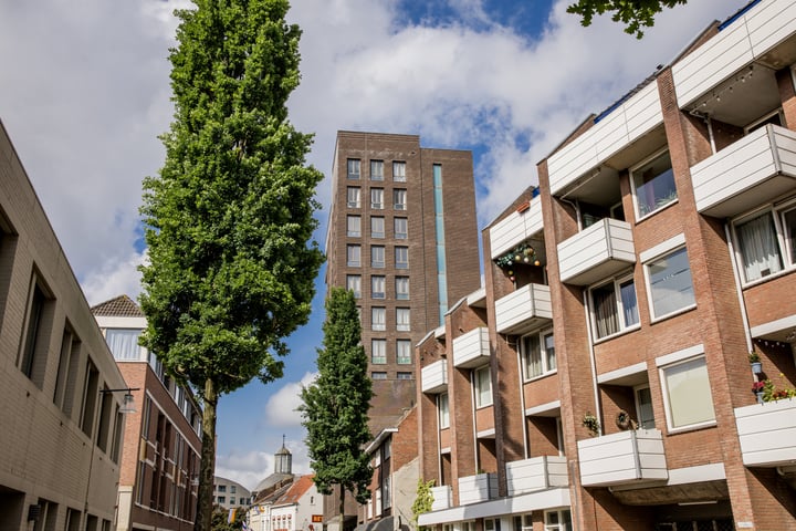 Mariagardestraat 317 in Roermond foto