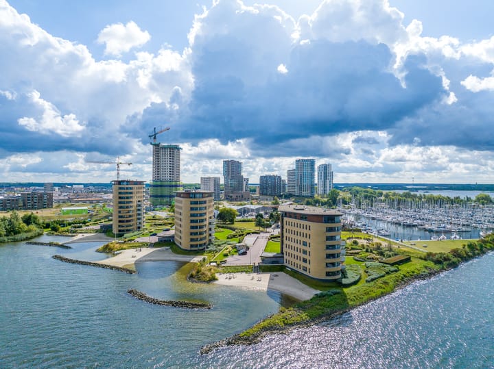 Marinaweg 33 in Almere foto