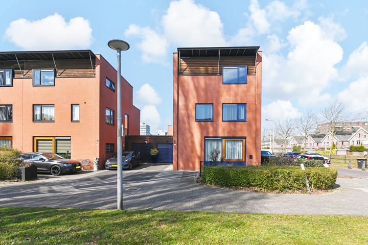 Marjoleinveld 1 in 's-Gravenhage foto