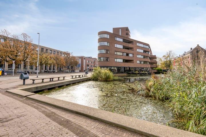 Markendaalseweg 64-D23 in Breda foto