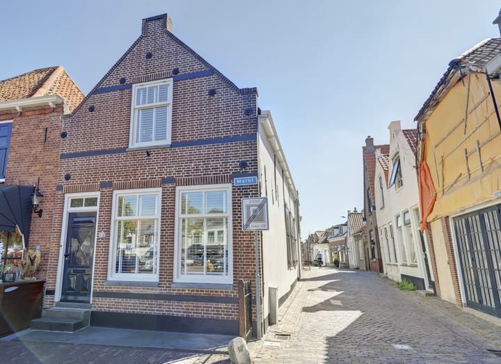 Markt 22 in Brouwershaven foto