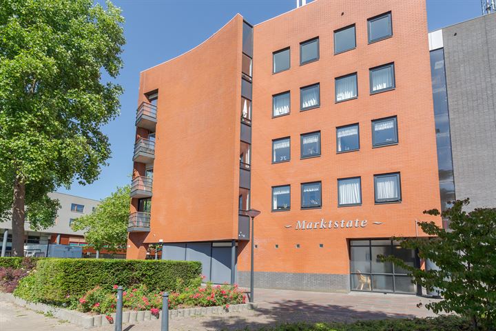 Markt 6 in Wolvega foto