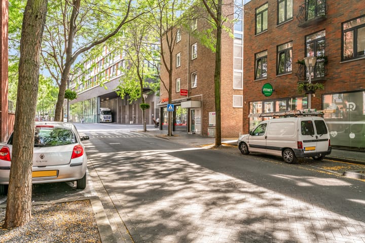 Markt 84 in Geleen foto