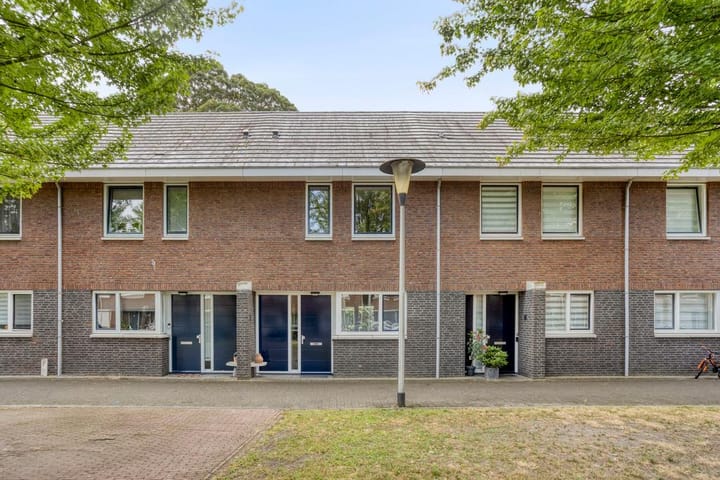 Marmotstraat 18 in Helmond foto