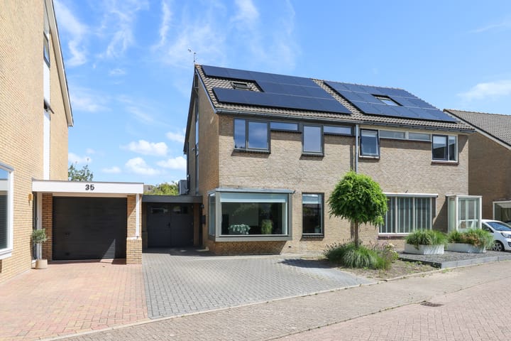 Marnehiem 37 in Harlingen foto