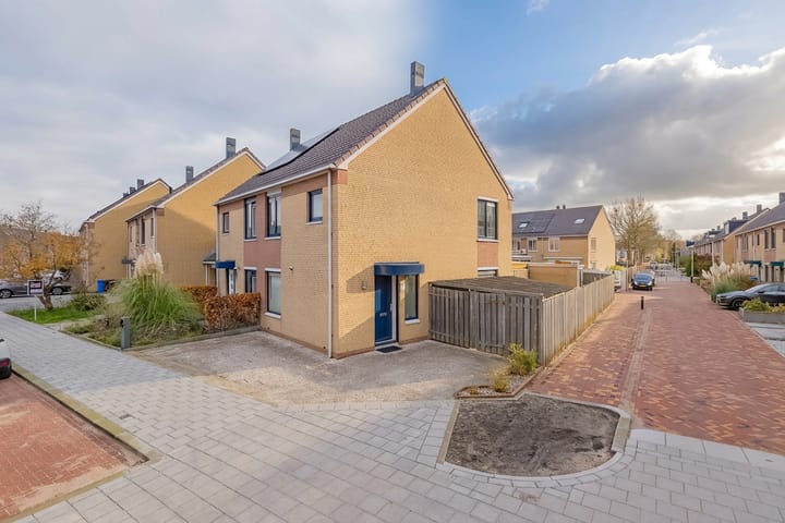 Marokkostraat 76 in Alphen aan den Rijn foto