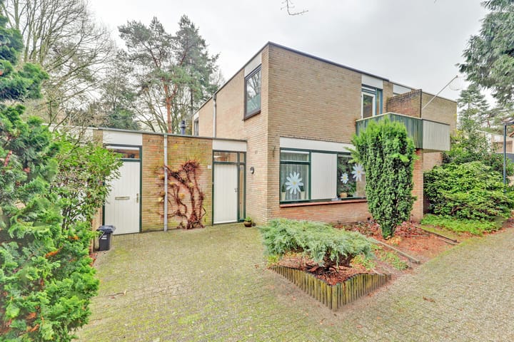 Mastbos 10 in Venray foto