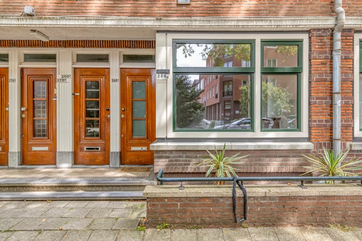 Mathenesserdijk 280B in Rotterdam