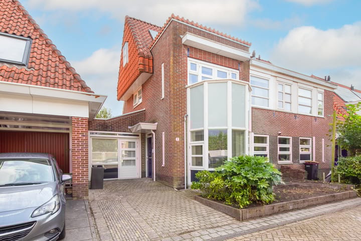 Matissehof 7 in Hoorn foto